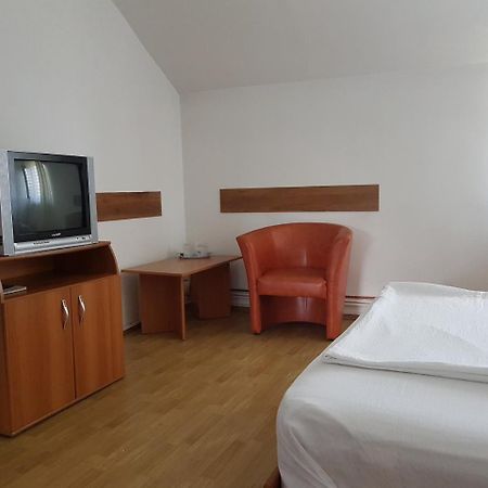Motel Pacific Déva Kültér fotó