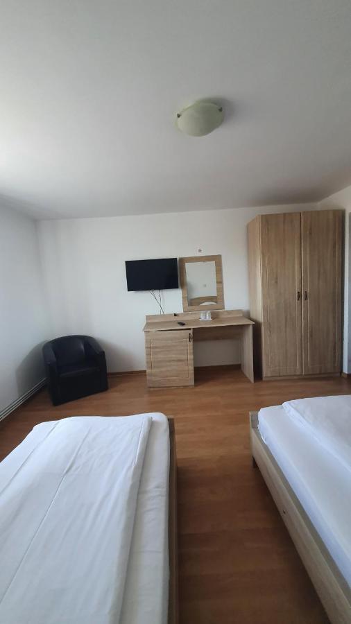 Motel Pacific Déva Kültér fotó
